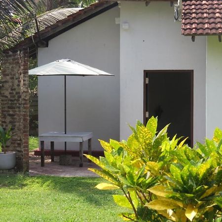 Mendis Cottage Weligama Exterior photo