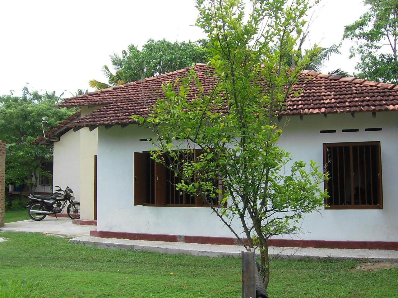 Mendis Cottage Weligama Exterior photo